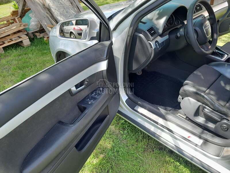 Audi A4 2.0 tdi S line