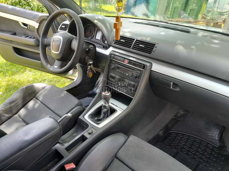 Audi A4 2.0 tdi S line