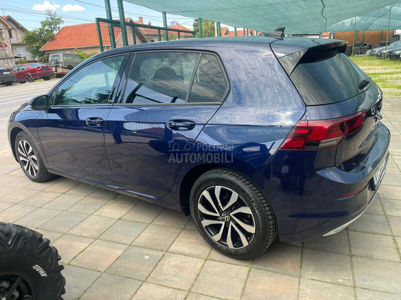 Volkswagen Golf 8 iQ Aktiv