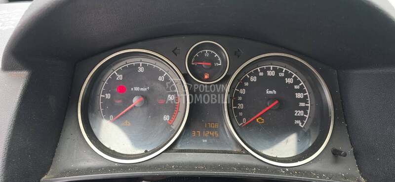 Opel Astra H 1.3 66kw 2006. god. -  kompletan auto u delovima