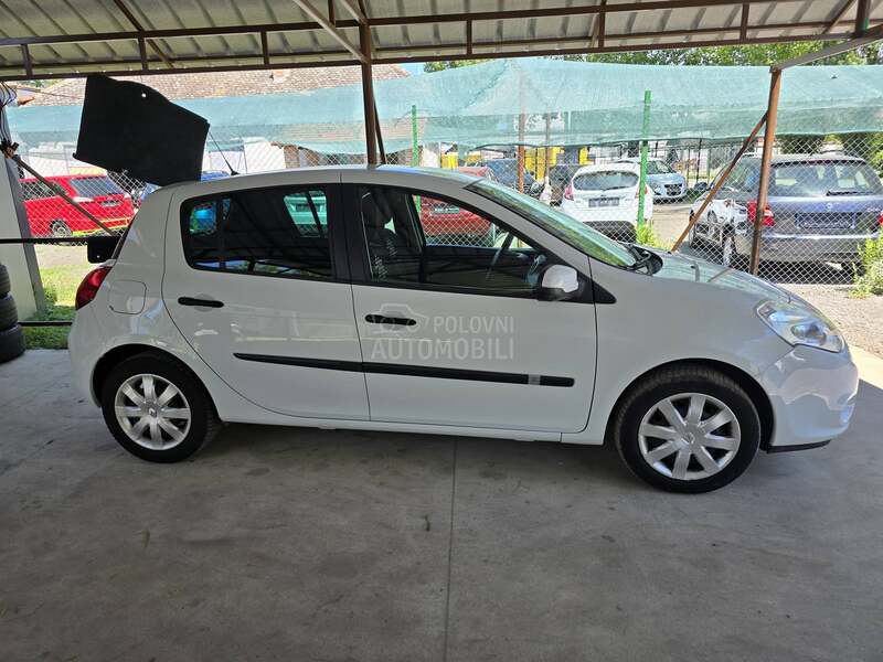 Renault Clio 1,2 Tce night day