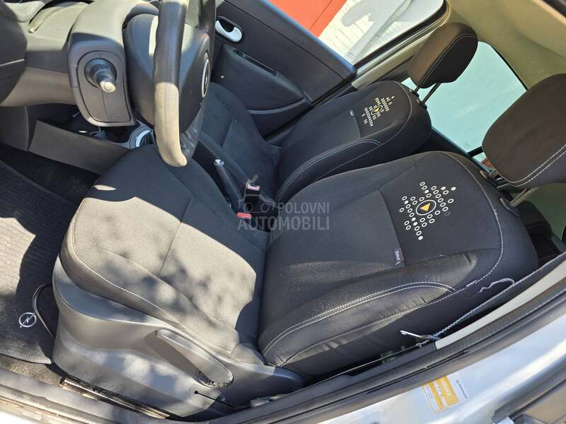 Renault Clio 1,2 Tce night day