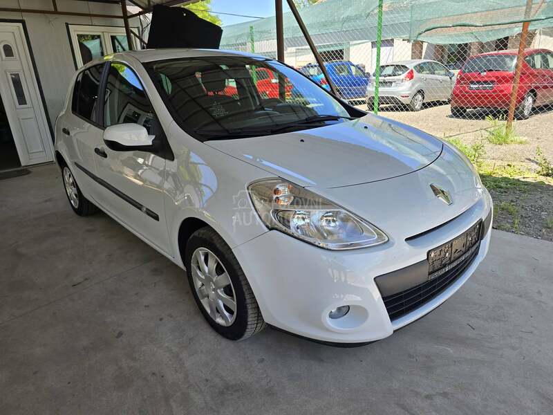 Renault Clio 1,2 Tce night day