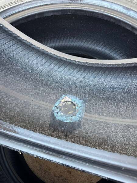 Hankook 215/45 R17 Letnja