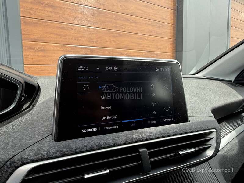 Peugeot 3008 1.2 B.E.N.Z GT LINE