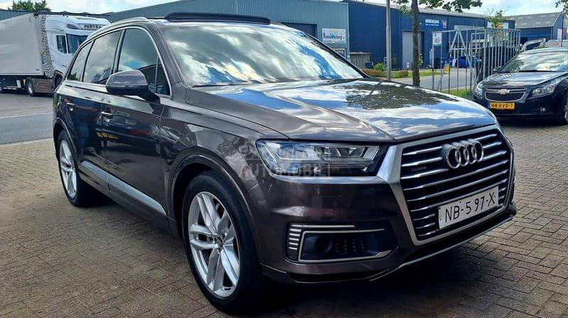 Audi Q7 3.0tdi  E -tron