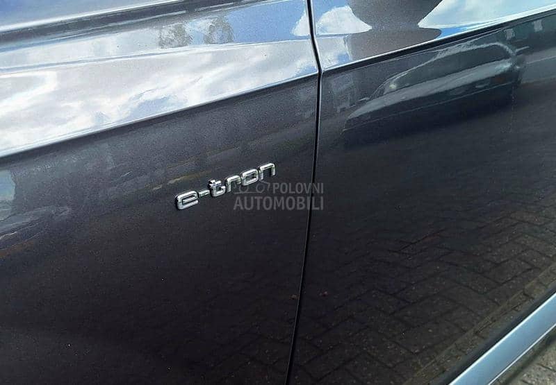 Audi Q7 3.0tdi  E -tron