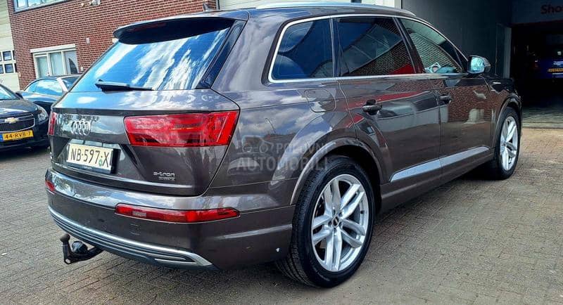 Audi Q7 3.0tdi  E -tron