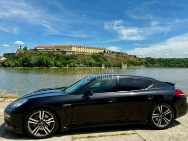 Porsche Panamera Sport Chrono