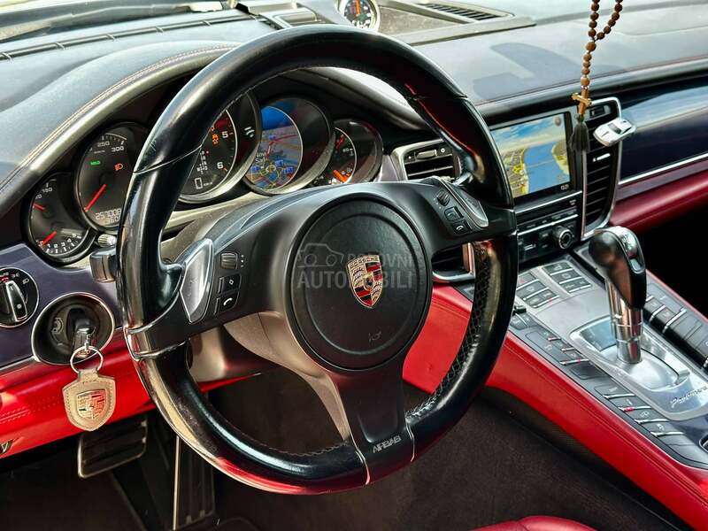 Porsche Panamera Sport Chrono Carrera
