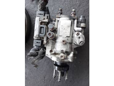 Bos pumpa 2,0 dti  Dva dzeka za Opel Zafira za 2003. god.