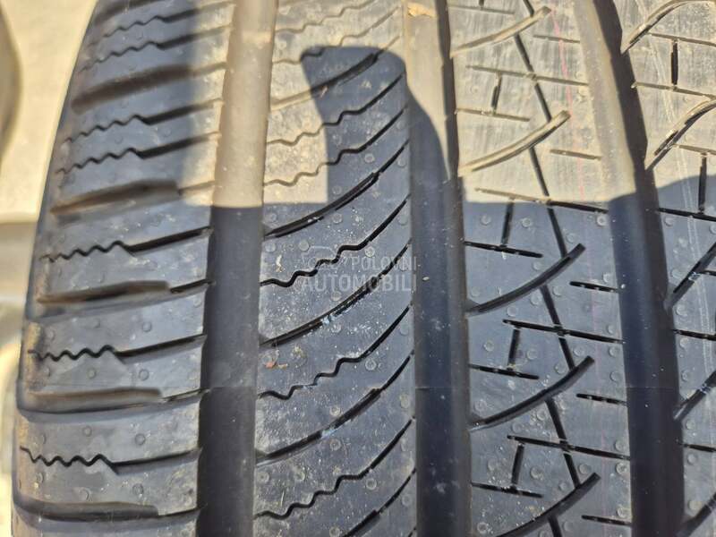 Pirelli 265/45 R22 Letnja