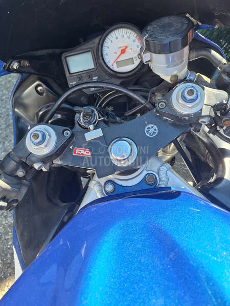 Yamaha R6