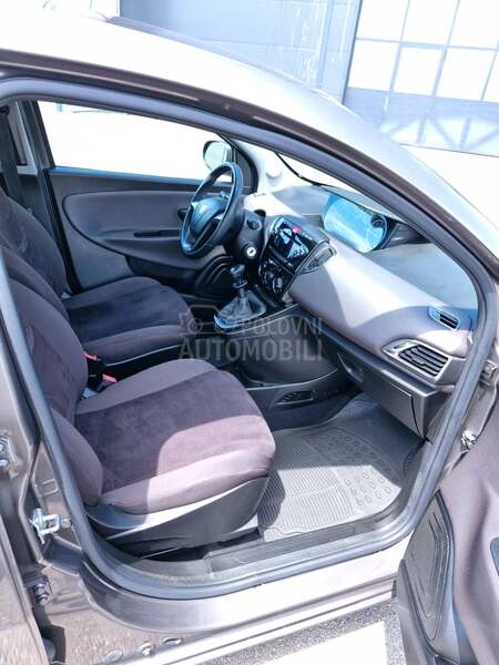 Lancia Ypsilon 1.2 Twin Air