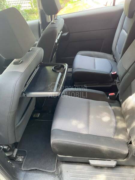 Mazda 5 2.0