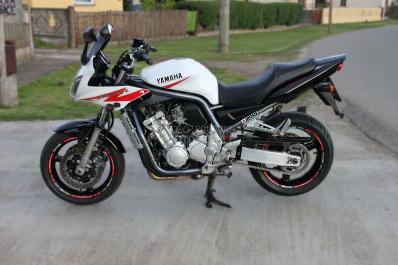 Yamaha fzs 1000 fazer