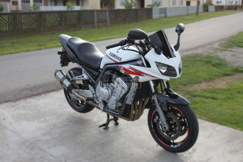 Yamaha fzs 1000 fazer
