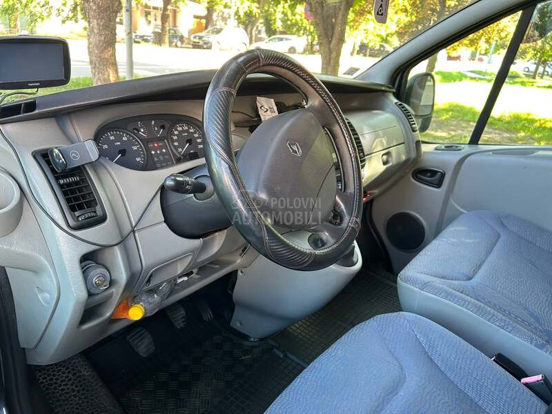 Renault Trafic 