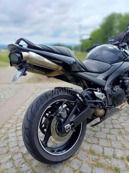 Suzuki GSR 600 ODLIČAN