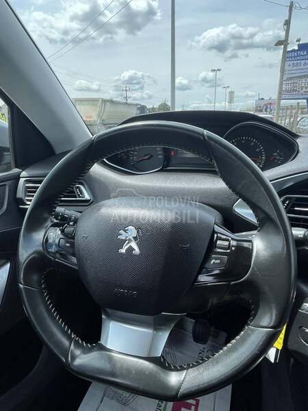 Peugeot 308 1.2 B.  N.O.V