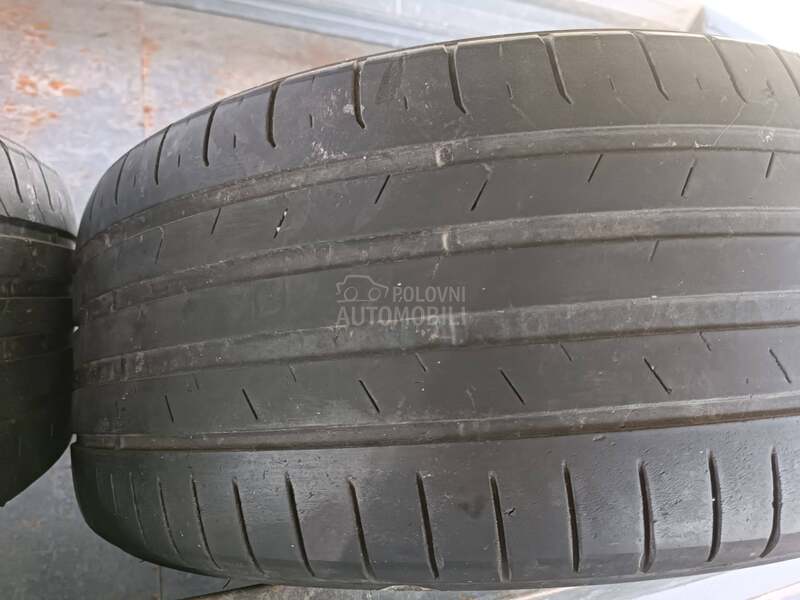 Toyo 235/40 R19 Letnja