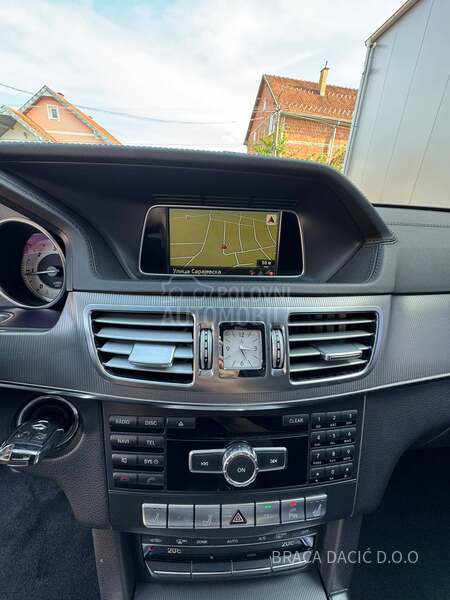 Mercedes Benz E 220 