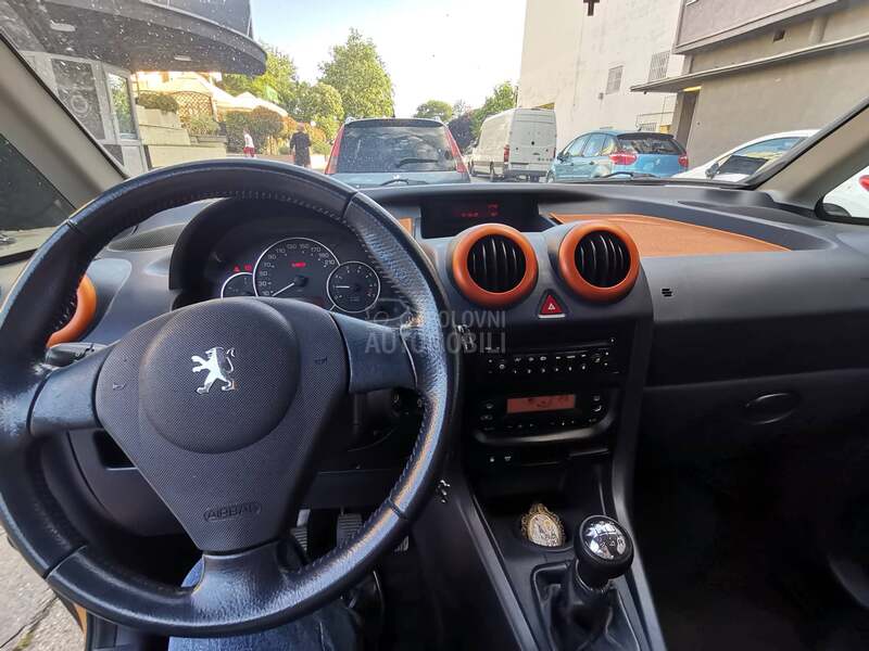Peugeot 1007 