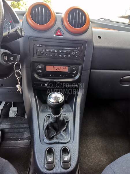 Peugeot 1007 