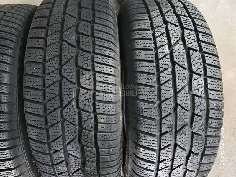 Continental 215/60 R17 Zimska