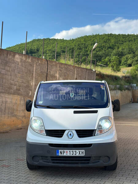 Renault Trafic Long
