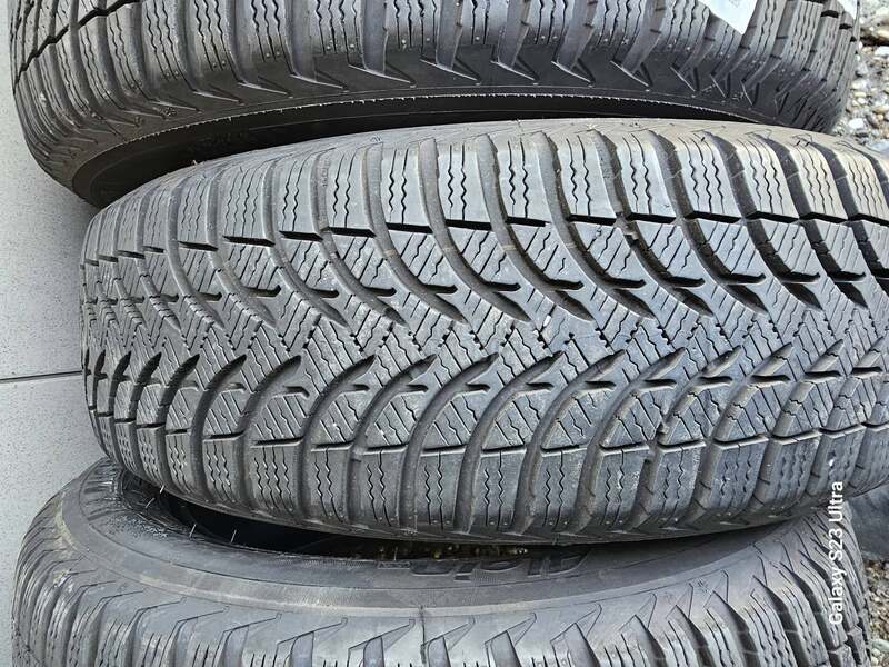 Michelin 185/60 R15 Zimska