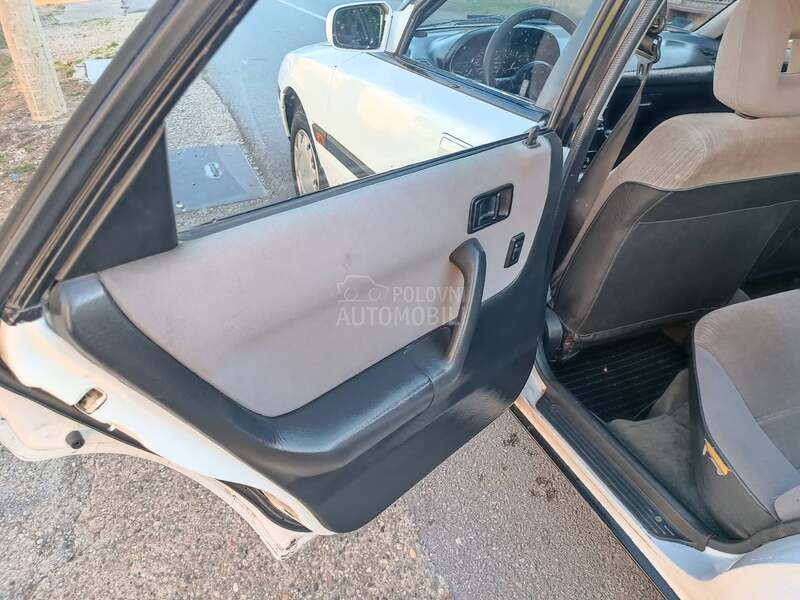 Mazda 323 f 1.8 i