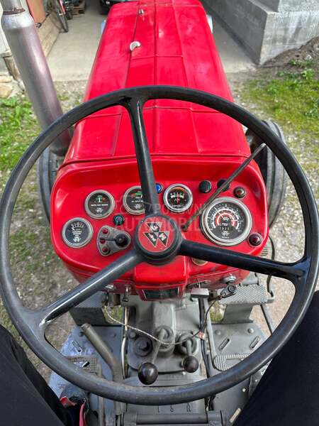 Massey Ferguson 165