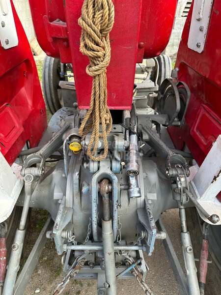 Massey Ferguson 165