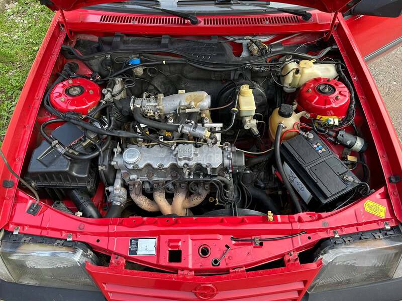 Opel Ascona 