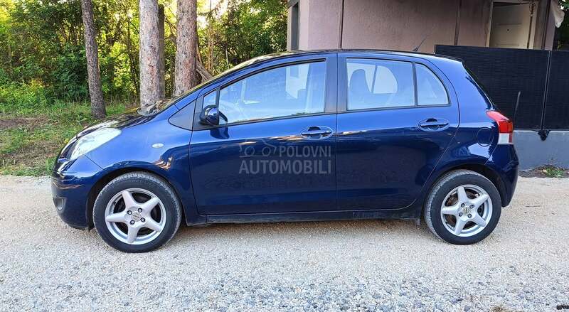 Toyota Yaris Terra Cool