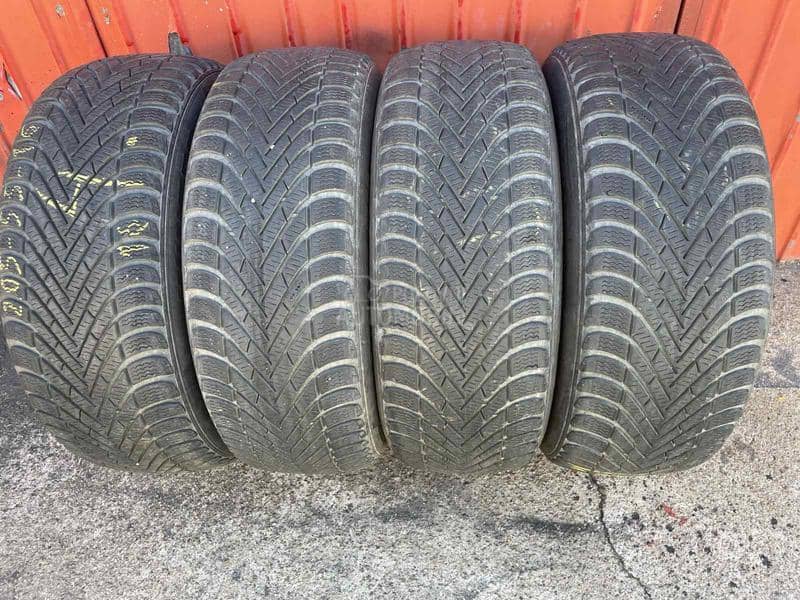Pirelli 205/55 R16 Zimska