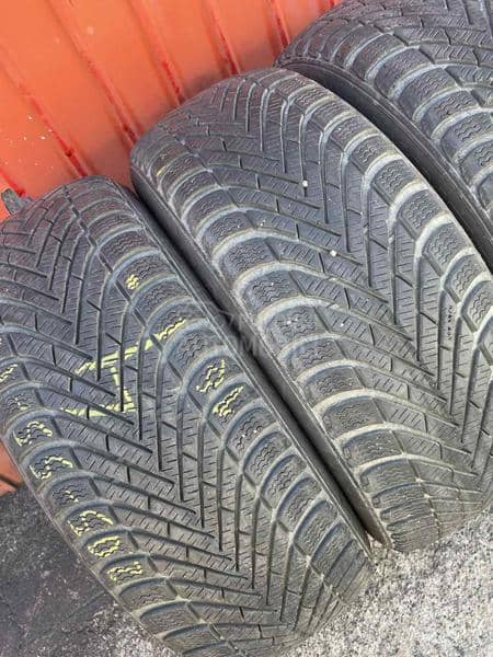 Pirelli 205/55 R16 Zimska