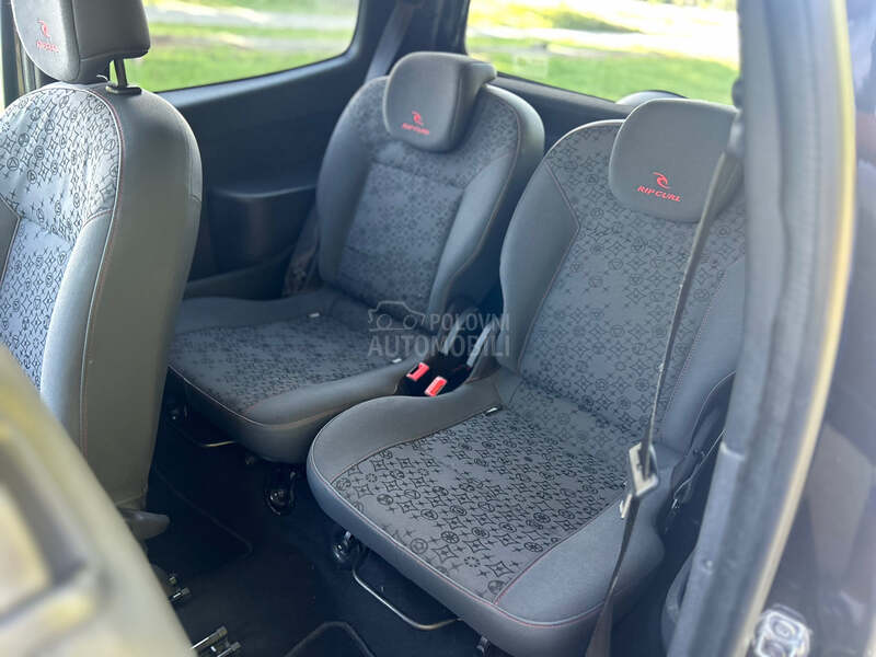 Renault Twingo 1.2 16V RipCurl