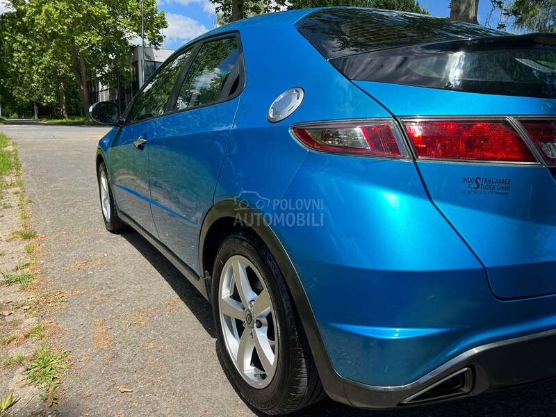 Honda Civic 1.8 v-tec   CH