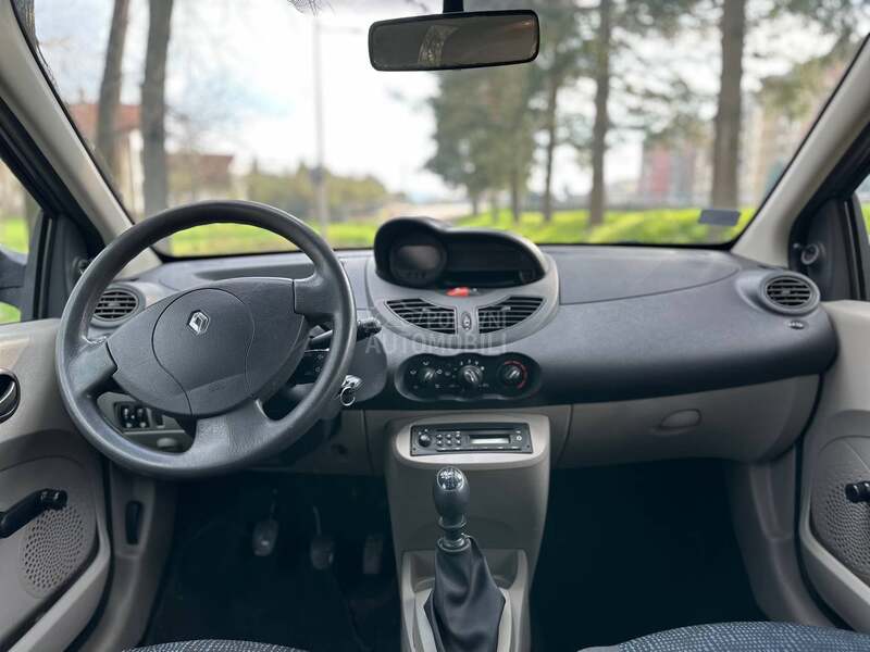 Renault Twingo 1.2 8v