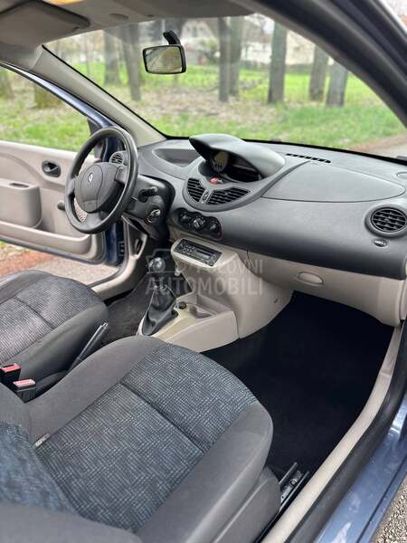 Renault Twingo 1.2 8v