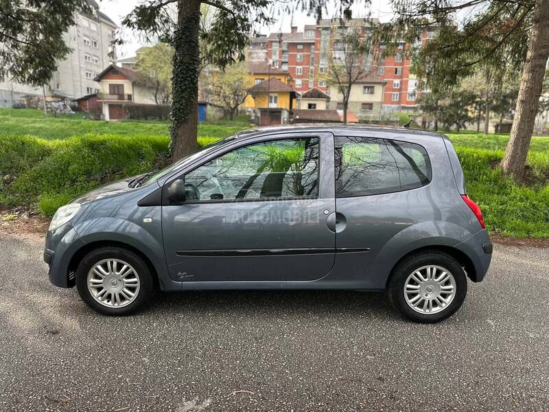 Renault Twingo 1.2 8v