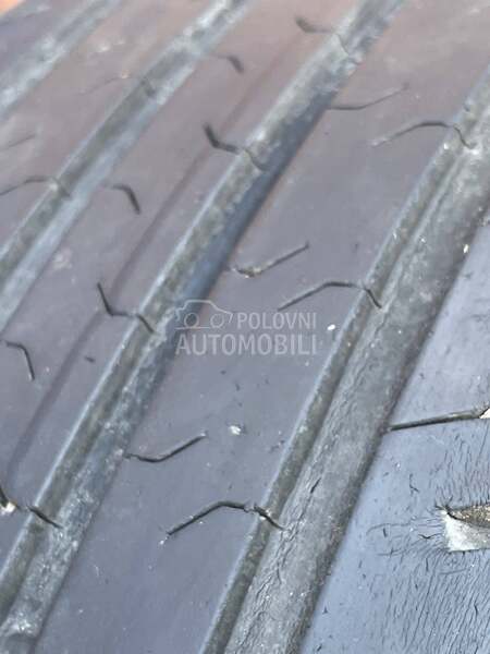 Continental 215/55 R17 Letnja