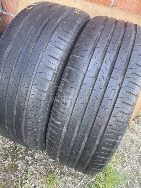 Continental 215/55 R17 Letnja