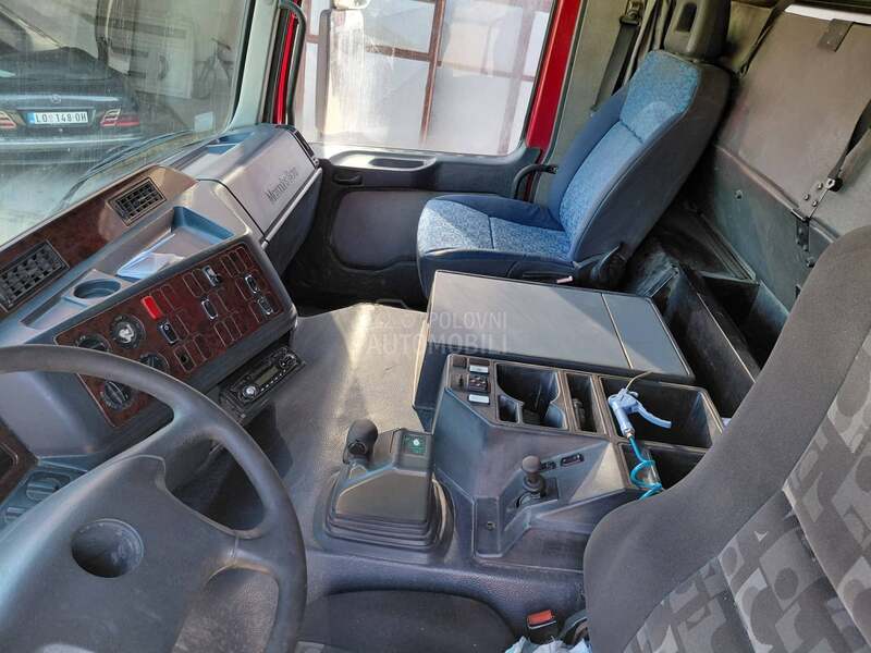 Mercedes Benz 4148