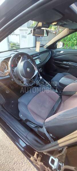 Alfa Romeo Giulietta 