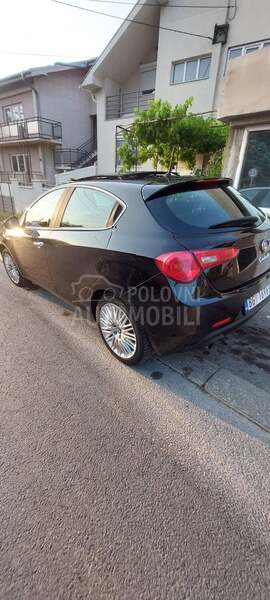 Alfa Romeo Giulietta 