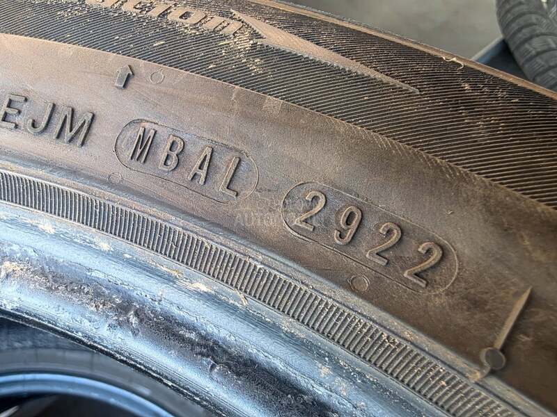 Nexen 235/50 R18 Sve sezone