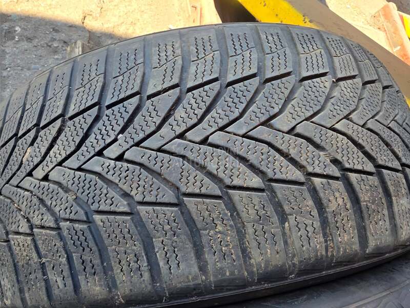 Nexen 235/50 R18 Sve sezone